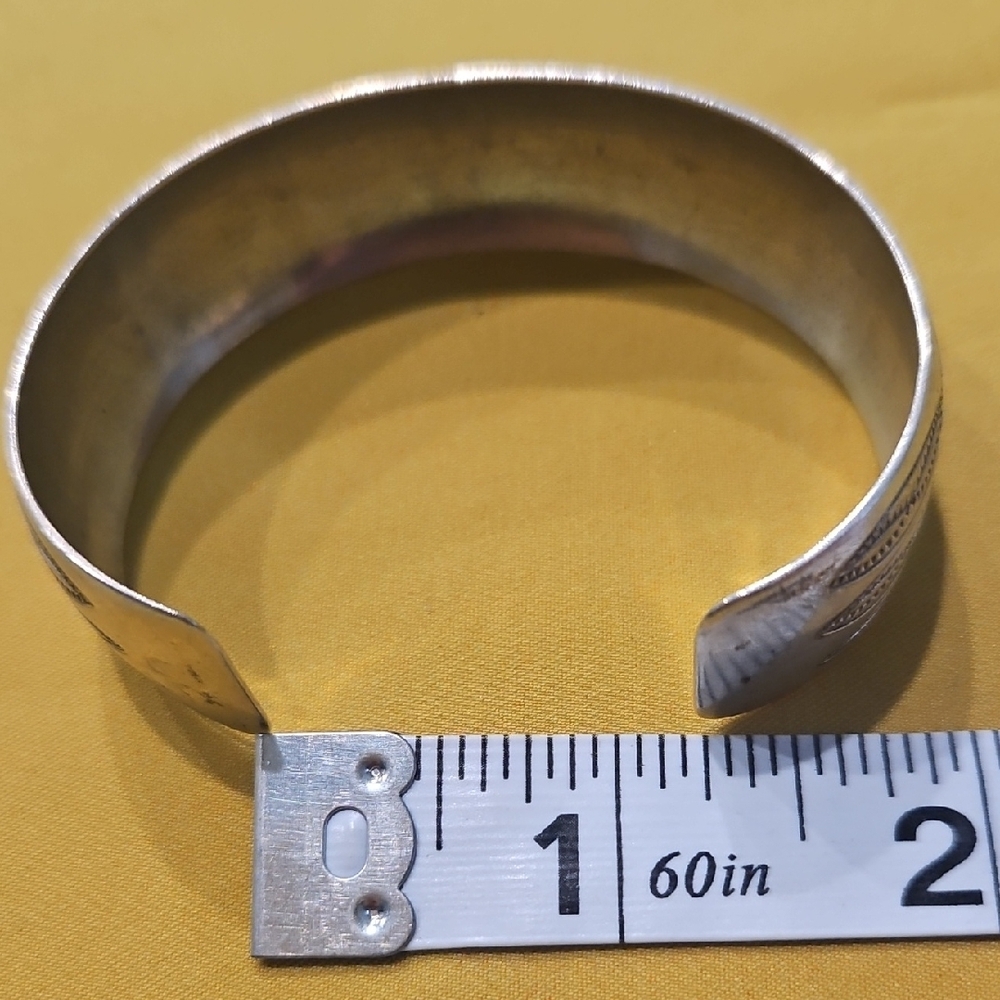 Vintage Navajo sterling silver cuff bracelet. Signed By Artist Don Platero - Picture 6 of 9